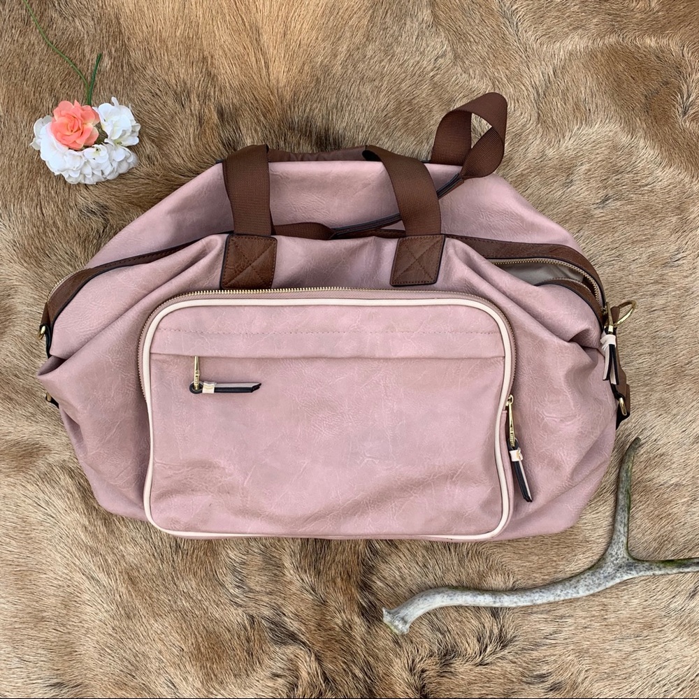 🌻 Madden Girl Pink Weekender Travel Bag!